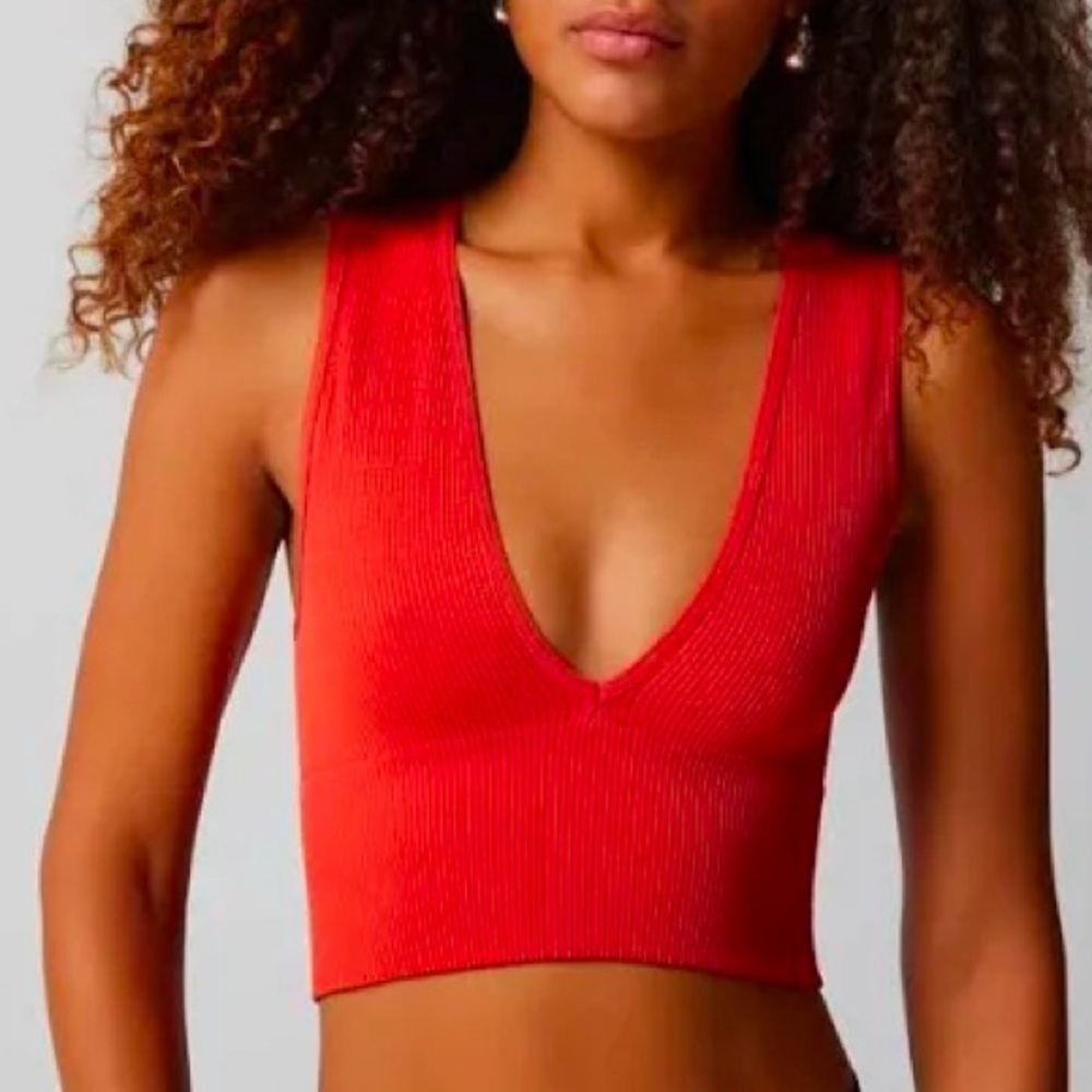 Out From Under Hailey Seamless Plunge Cropped Tank Top - Urban Outfitters